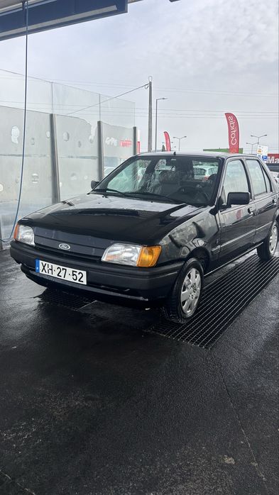 Vende-se Ford Fiesta 1.1 em excelente estado
