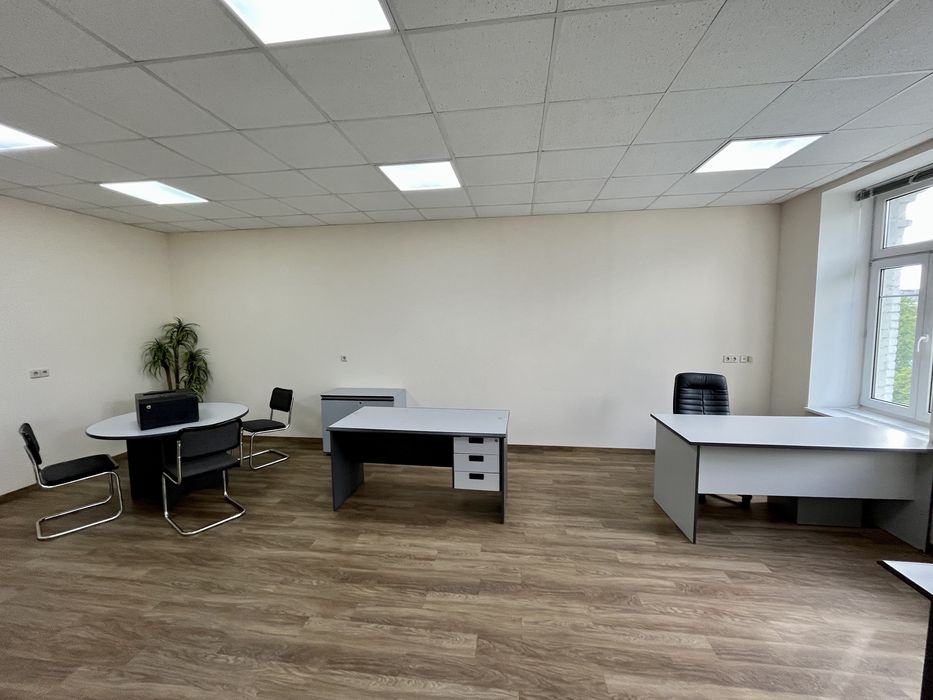 Офіс / Без комісії / 128 м2 / Парк Шевченка / Метро 5 хв. / Фасад