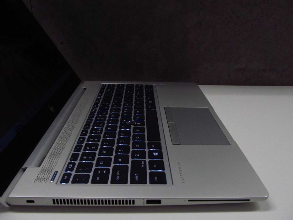 HP EliteBook 840 G6 /Mt45 Ryzen 3 Pro 8GB dysk SSD 128GB Vega 6 Laptop