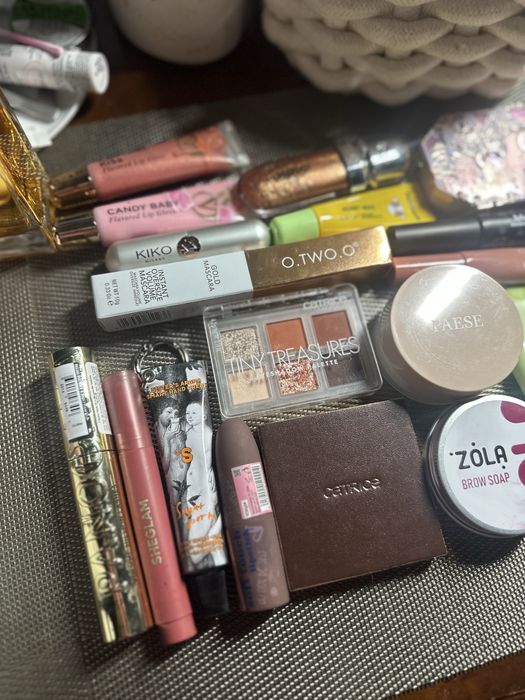 Косметика/лот zola kiko flower knows clarins glambee eveline maybeline