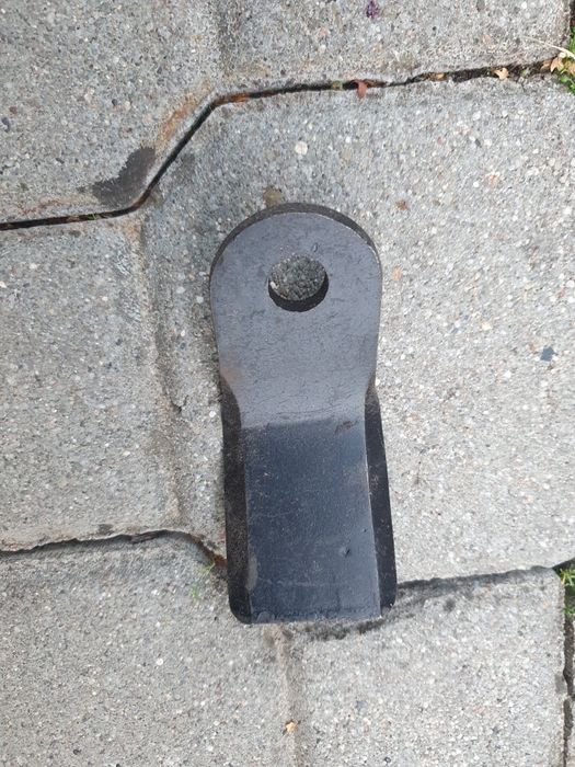 Nóż bijakowy do kosiarki