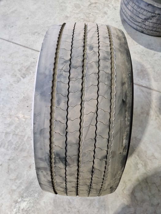 355/50R22.5 Pirelli R02 Profuel Steer  używana prowadząca