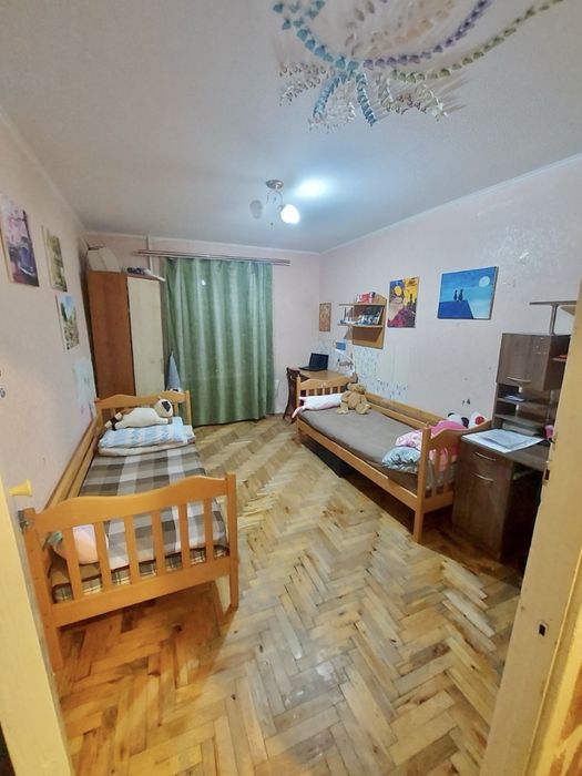 Продаж 2-кімн кв 4/9 по вул Нижньодніпровській