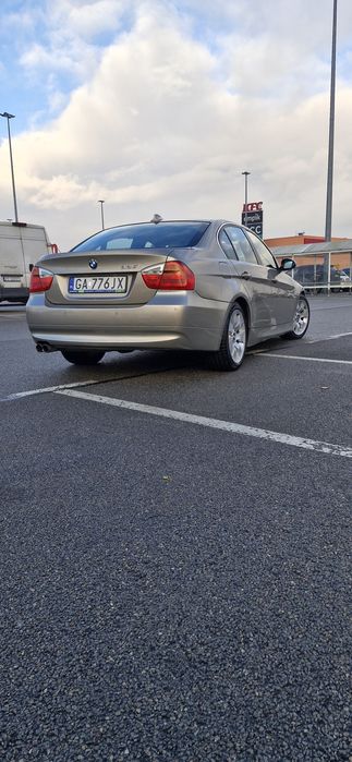 Bmw E90 325I Super stan, bez wkładu, raport autoDNA