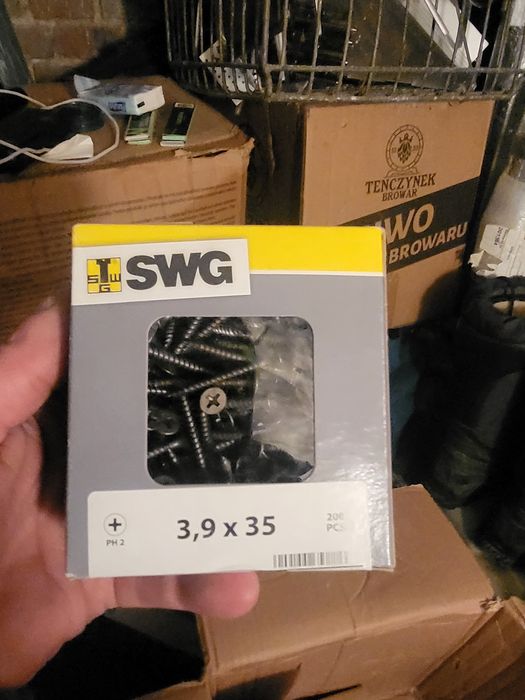 Wkręty gipsowo kartonowe  3,9 x 35 200szt