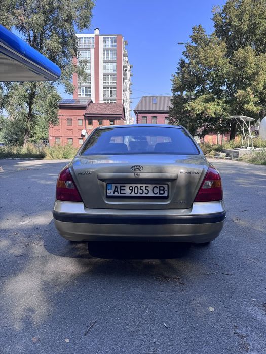 Hyundai Elantra  1.6 ( 16 клапанный мотор )