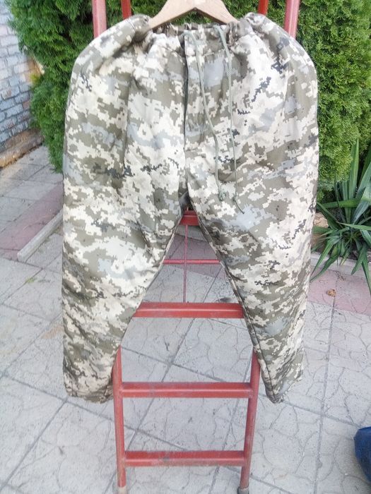 Форма піксельна.