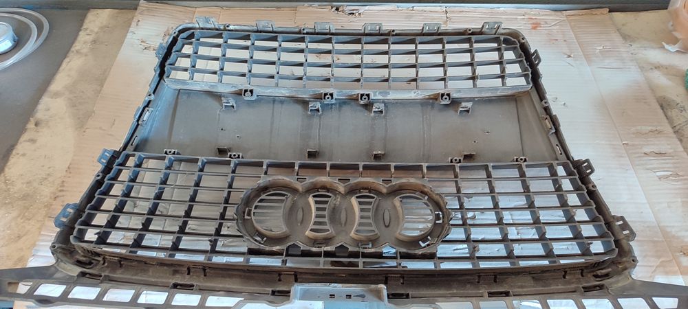 Grelha frontal Audi A3 8p