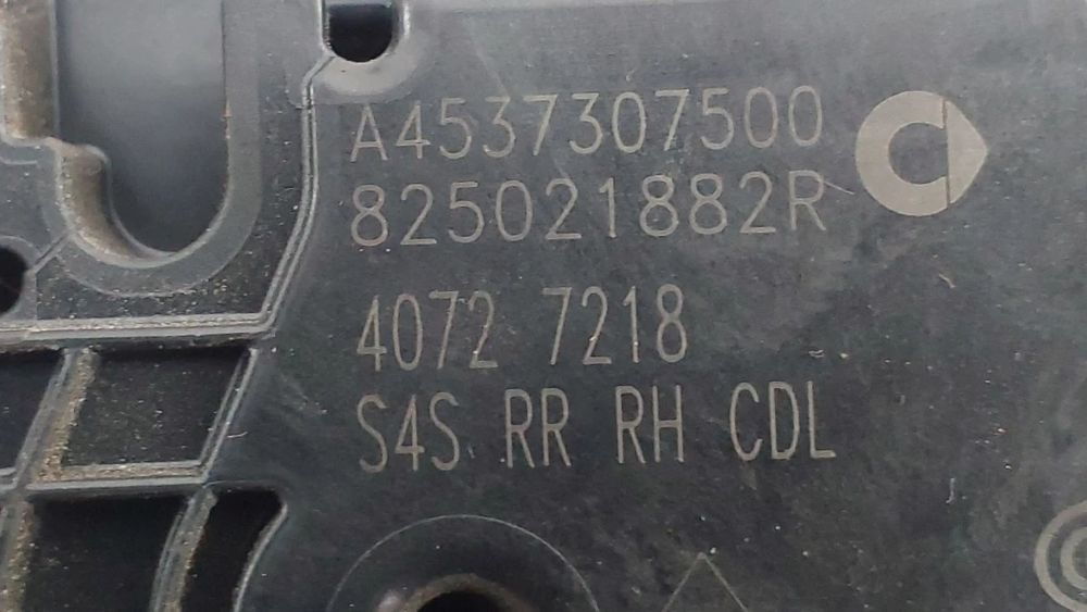 Fechadura / fecho porta trás direito SMART ForFour (453)
