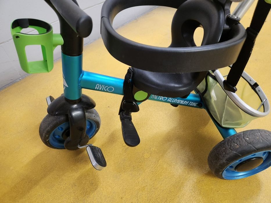 Triciclo em aluminio para criança