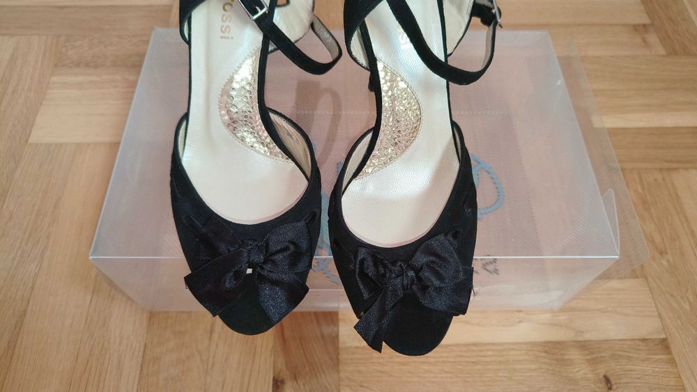 Szpilki czarne Gino Rossi, r. 36,5