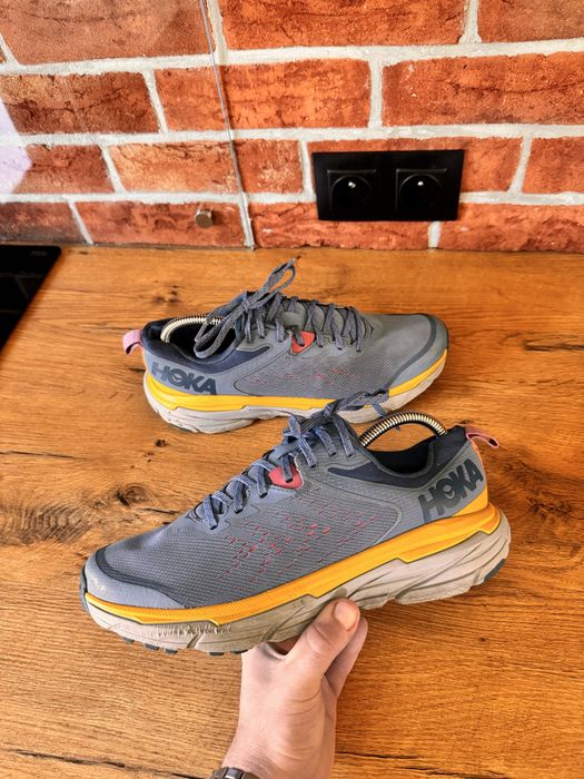 Hoka Challenger ATR 6