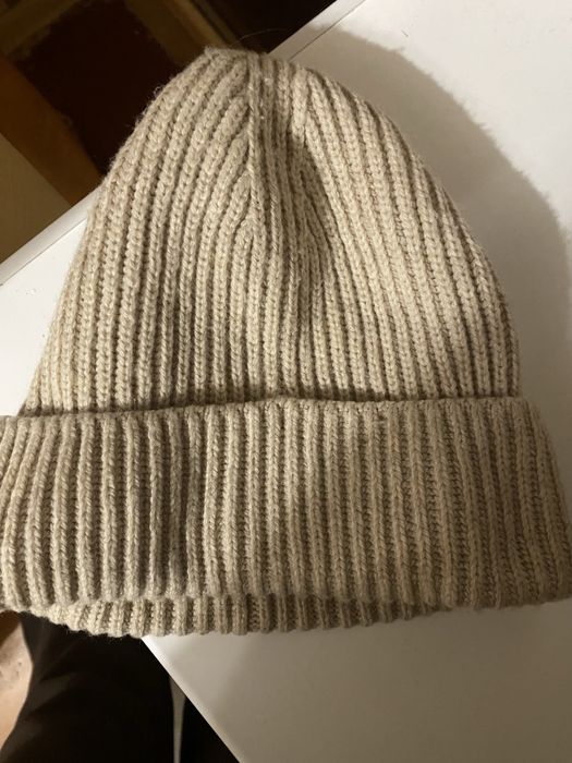 Продам шапку  H&M UA