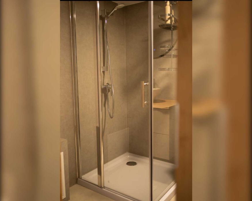 Domek z jacuzzi, sauną i widokiem na góry. Odpoczynek na łonie natury.