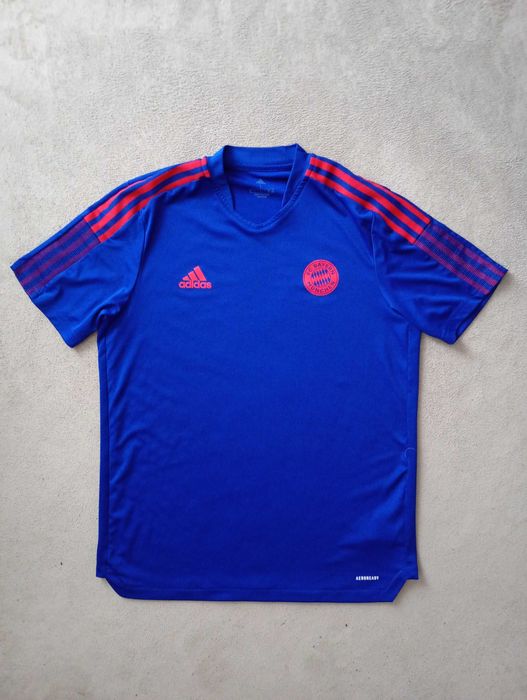 Брендова футболка Adidas. Розмір L.