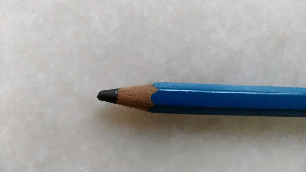 Lápis 6B Staedtler