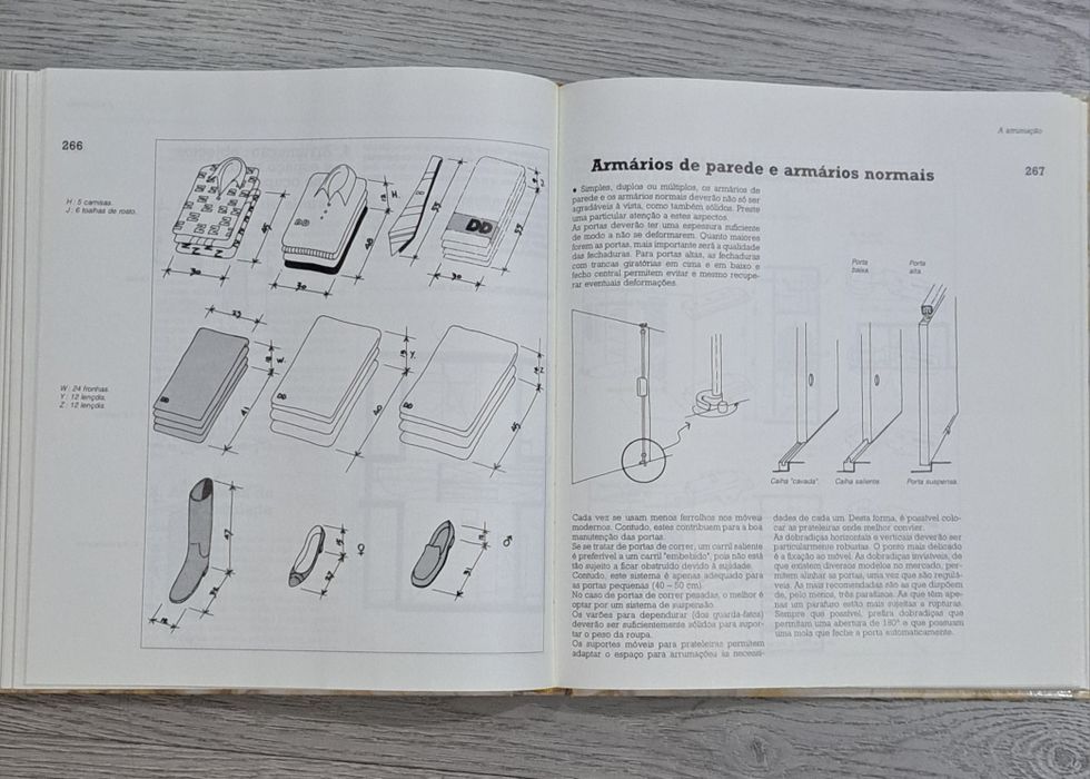 Livro "Decoração de Interiores - 1001 Ideias e Sugestões"