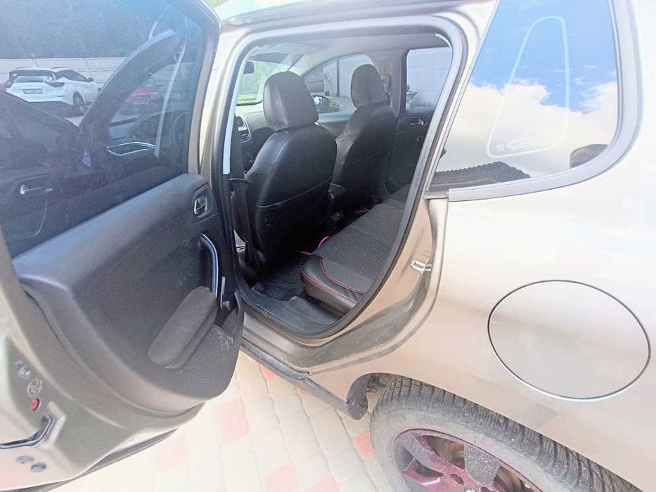 Продам Peugeot 2008  економічний та надійний кросовер для міста