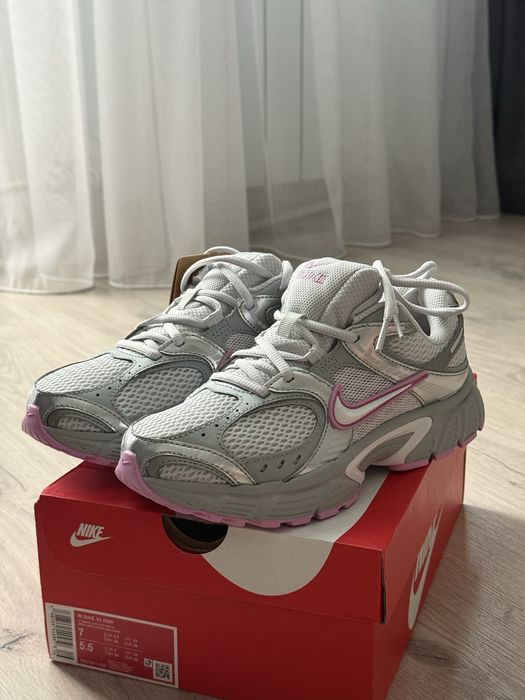 Nike V5 RNR жіночі, оригінал, ОСТАННЯ ПАРА