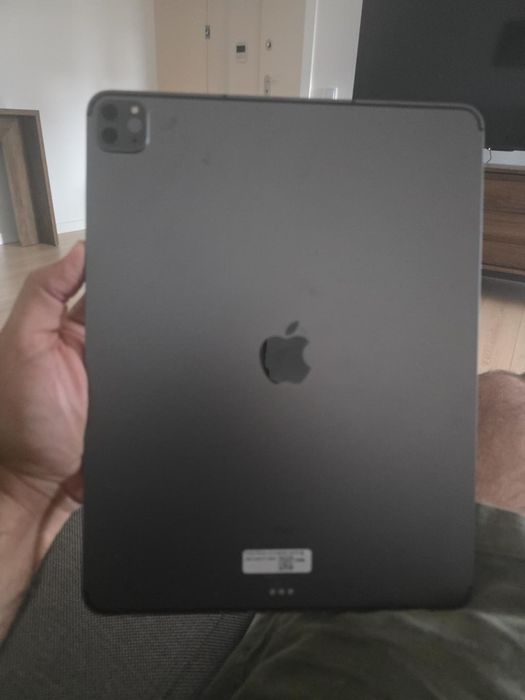 Apple iPad Pro 12.9” M1 5.ª Geração – 256GB – Wi-Fi + Cellular 5G