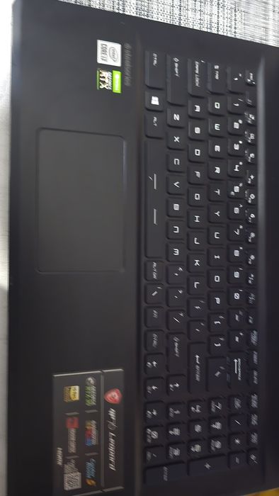 Sprzedam Laptop MSI GP76 Leopard  z zestawem