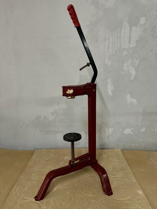 Engarrafador de vinho manual com Grampos para as garrafas