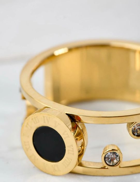 Nowy piękny pierścionek Vezzi r. 9