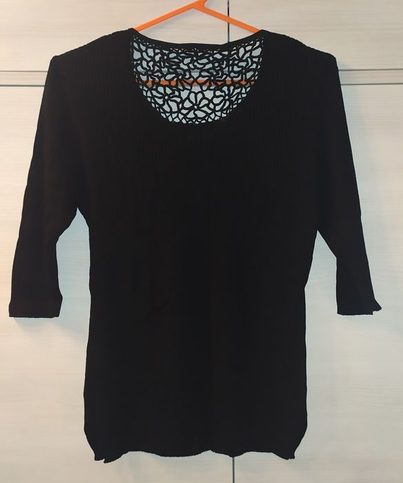 Sweter czarny r. S / M haft wiskoza