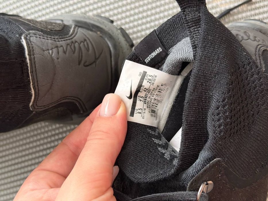 Кросівки Nike 42