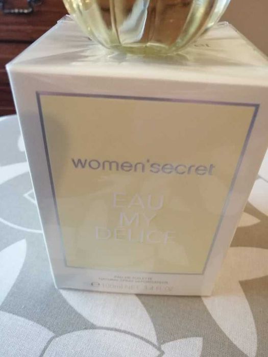 Vários Perfumes Homem e Senhora