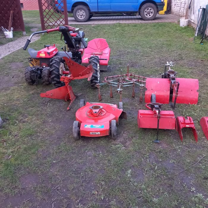 Traktorek, ciągniczek, dzik Gutbrod, Terra Vari