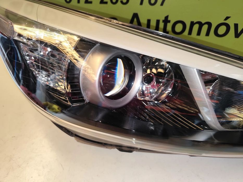 KIA CEED II FAROL DIREITO - FF721