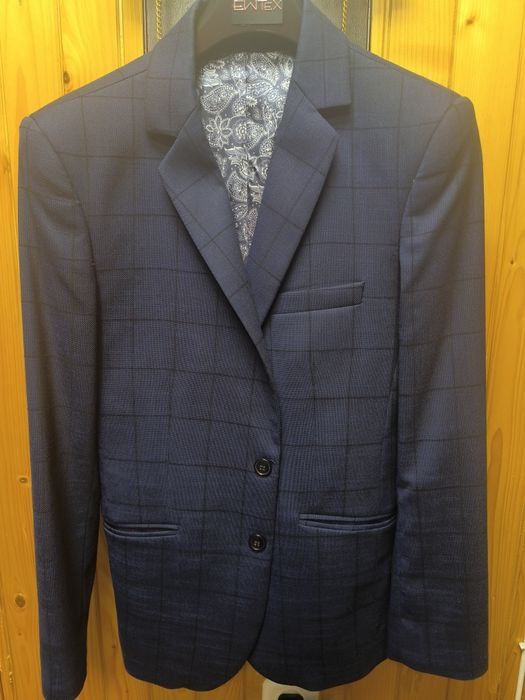 Garnitur chłopięcy, młodzieżowy 164cm