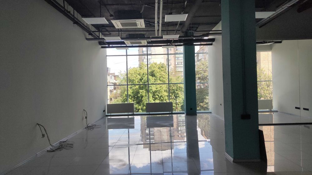 Сдам офисное помещение метро Шулявка