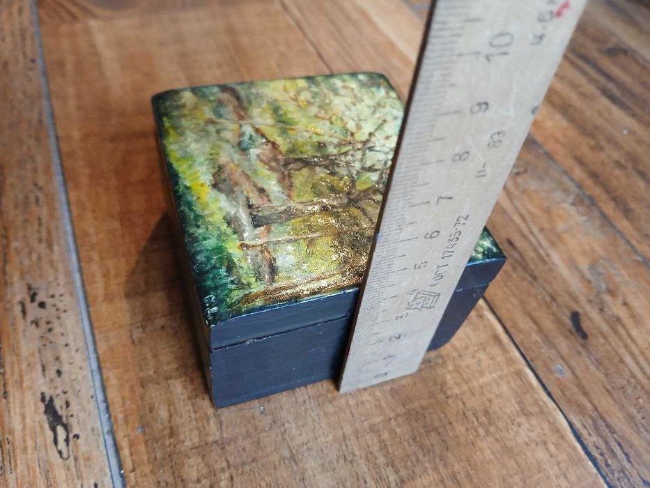 Шкатулка для прикрас маленька