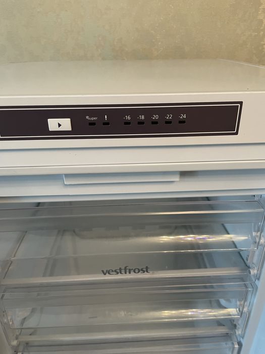 Морозильна камера vestfrost