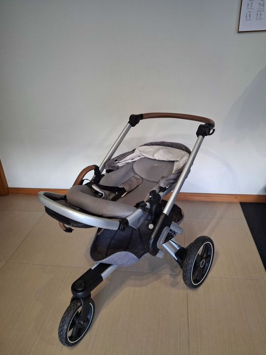 Carrinho + Babycoque + Isofix Bebé Confort/Maxi Cosi