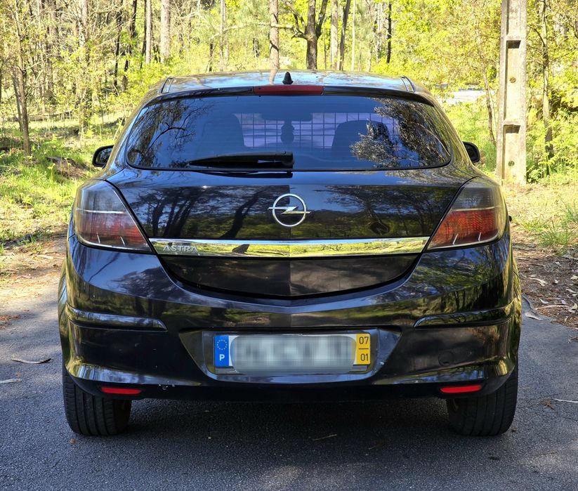 Opel Astra GTC 1.3cdti