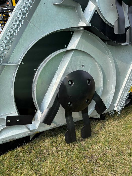 BEDNAR Mulczer MM 7000 Mulcher rozdrabniacz resztek po żniwnych 2025