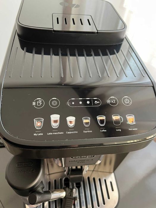 Maquina Café Super-Automatica De'Longhi Magnifica Evo