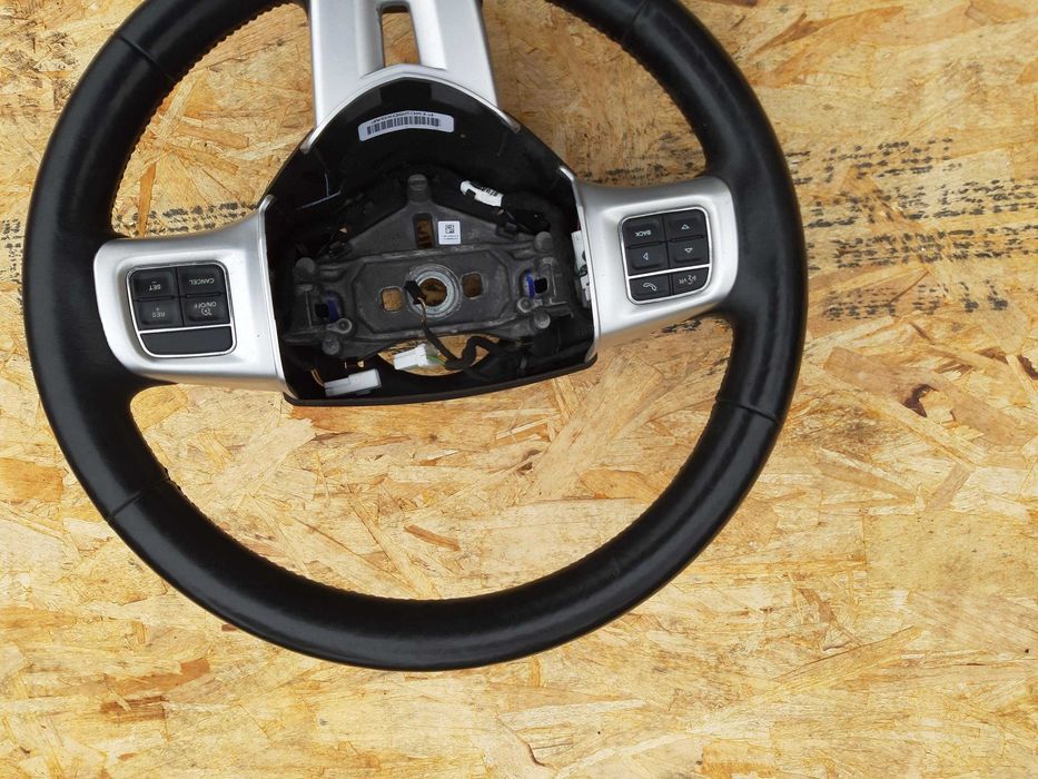 Kierownica Dodge Caravan 11-19r RT grzana