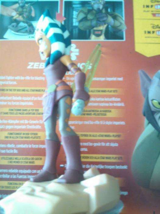 Figura star wars a revolução Ahsoka Infinity