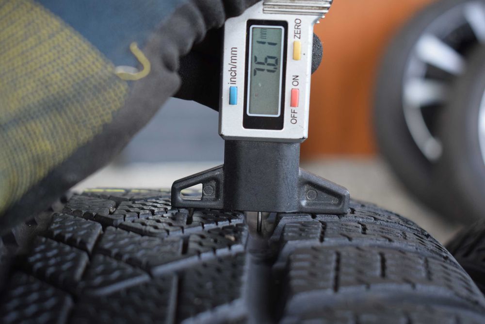 MERCEDES AMG E W213 T213 COUPE C238 CLE C236 MO Pirelli 18 cali zima