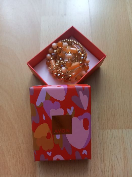 Sprzedam zestaw bransoletek Avon