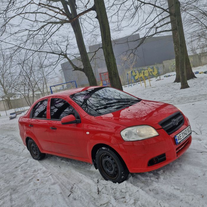 Продам шевроле авео в на ходу все ок з документами люби