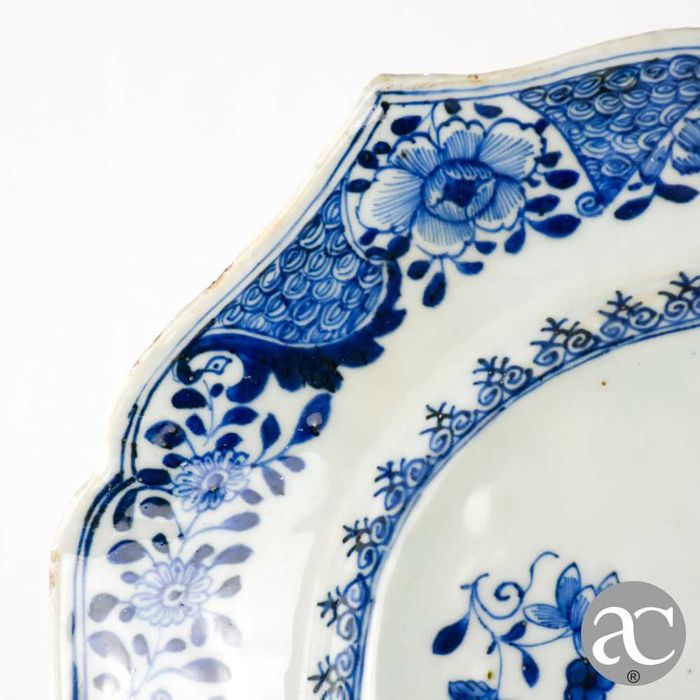 Travessa porcelana da China, Dinastia Qing Período Qianlong séc. XVIII