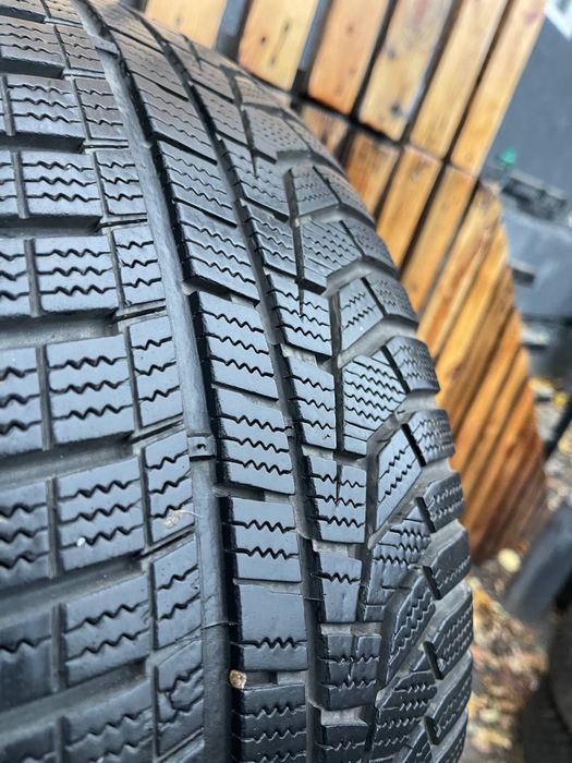 Шини б/у 215/55 r17 Hankook