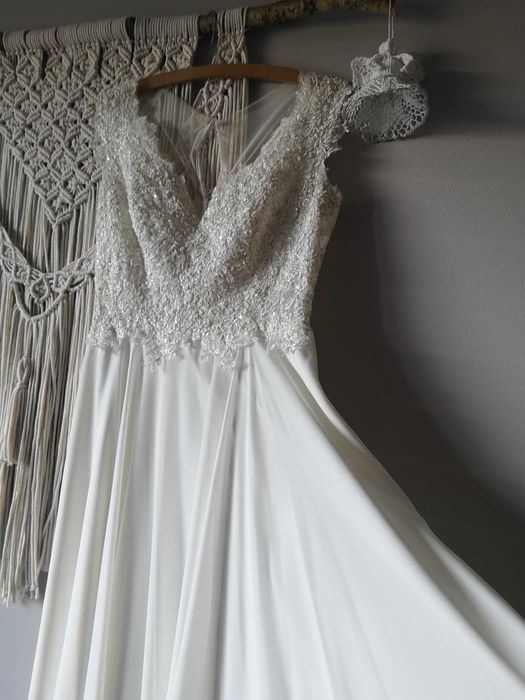 Suknia ślubna ivory