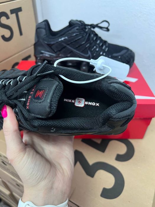 36-45 Nike Shox TL black