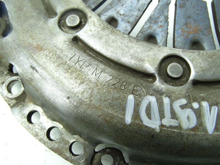 Vw golf v 03-08 19 Tdi docisk tarcza sprzęgła typ m 228 e sachs